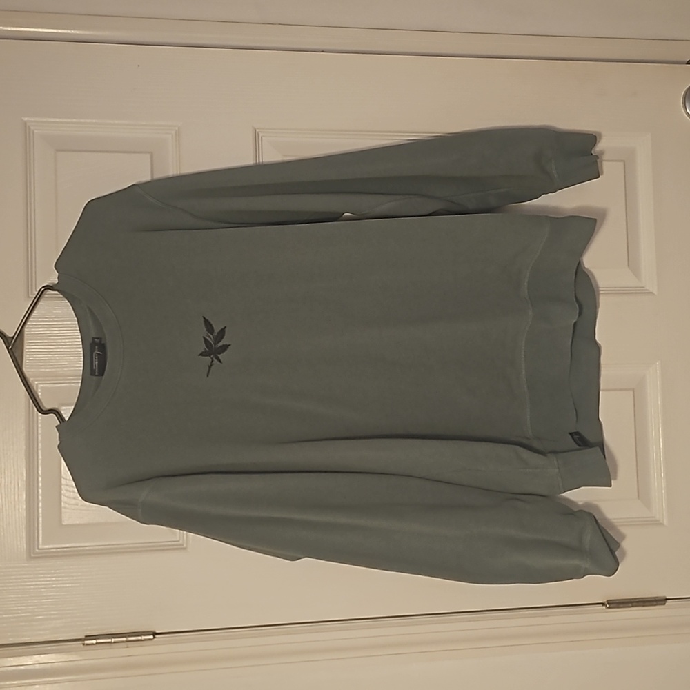crew neck sweatshirt